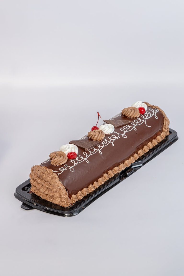 13 rollo chocolate 3 768x1152