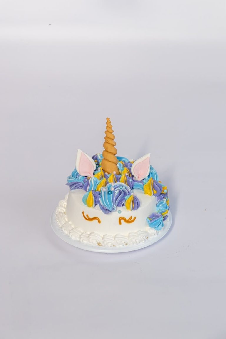 18 mini pastel tres leches unicornio 2 768x1152
